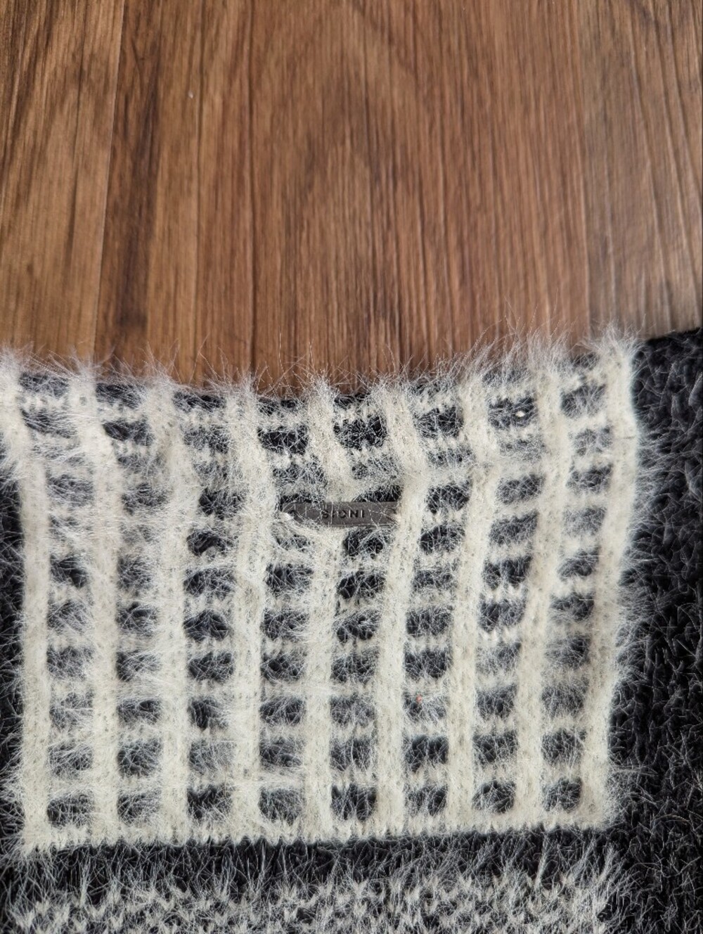 Sioni Black And Gray Plaid Open-Front Fuzzy Cardigan Sz XL - Picture 7 of 8